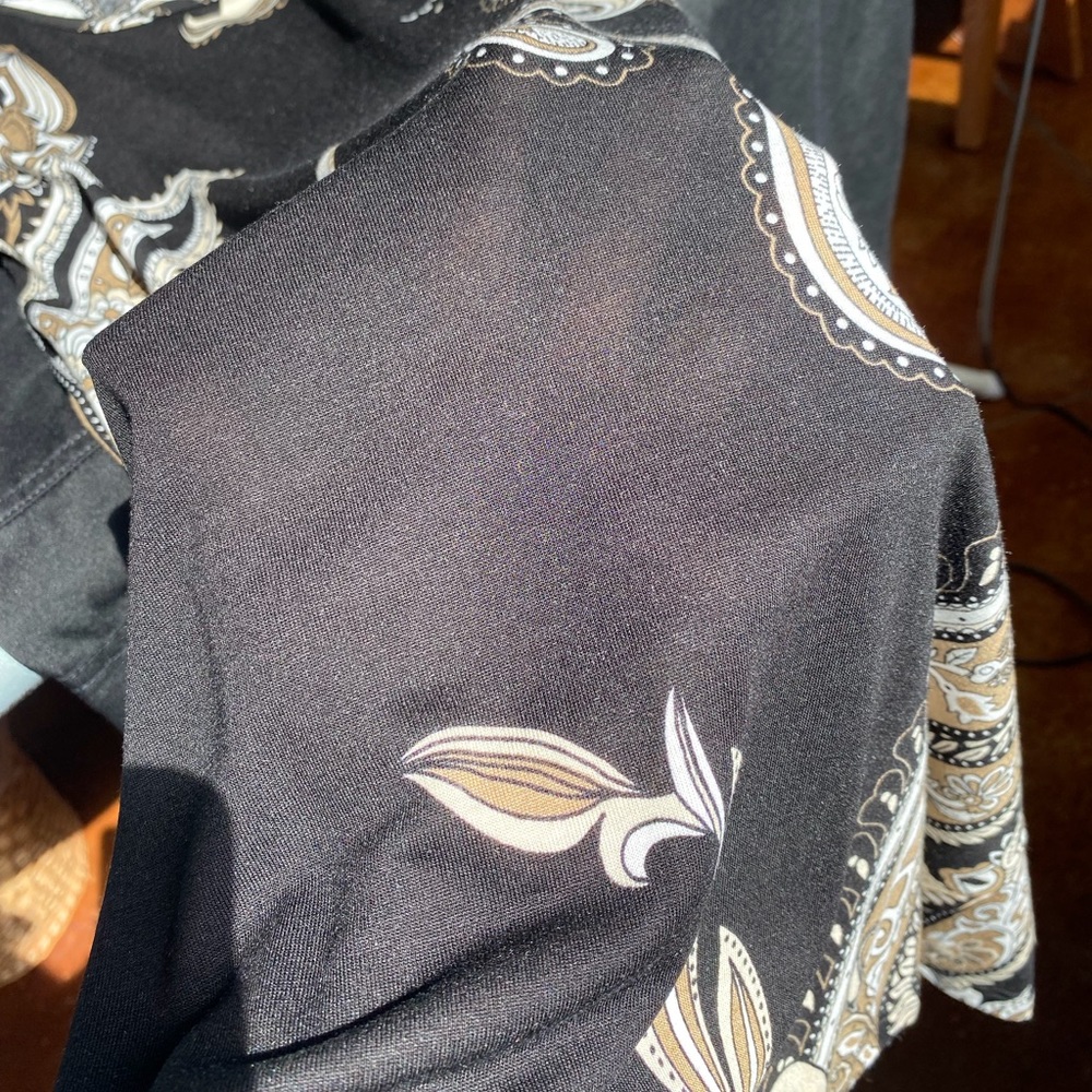 LASCANA for Venus Cold-shoulder Mini Dress Black Paisley XS - Picture 7 of 10